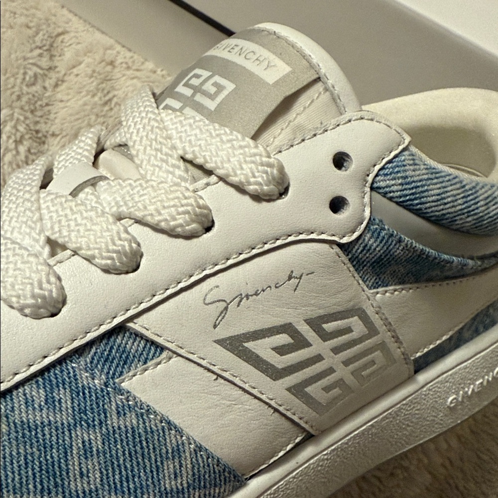 Givenchy Sneaker - Picture 6 of 11